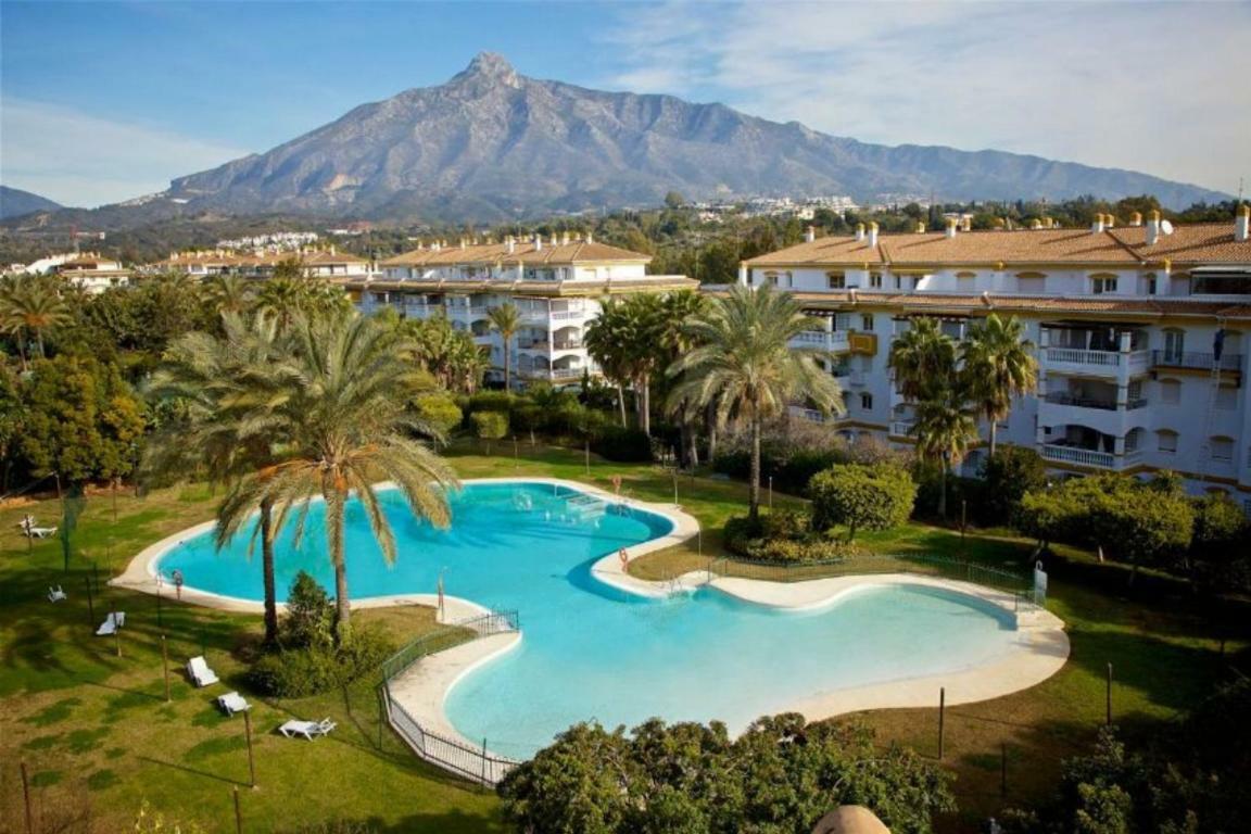 Great Puerto Banus Apartment Marbella Exterior photo